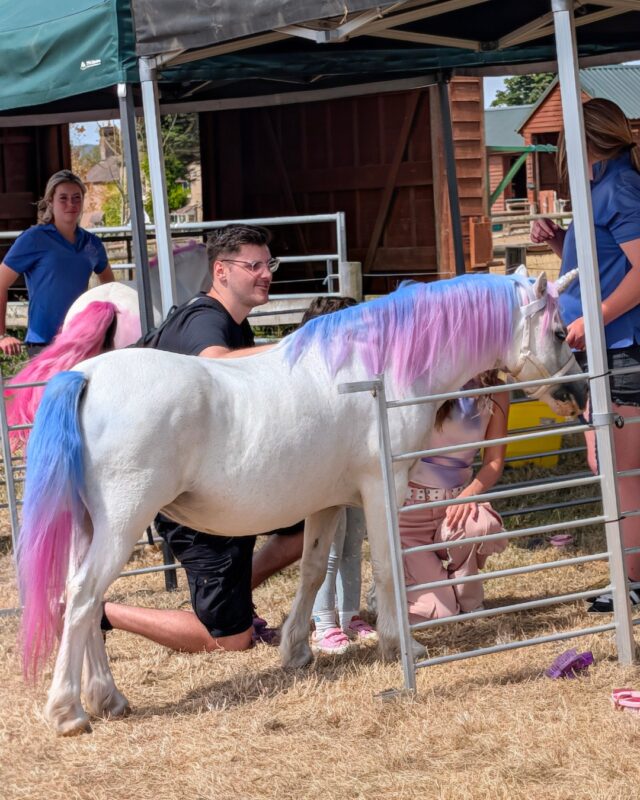 Don't miss out on the final week of summer fun at Countryside Adventure! 

Monday: Bubbles and Balloons
Tuesday: Marky Jay
Wednesday: Roaming Reptiles
Thursday: Marky Jay
Friday: Lucy Lost-It 
Saturday: Unicorns
Sunday: Rover the Farmer
Bank Holiday Monday: Bubbles and Balloons

All your tickets and a full what's on around the farm park can be found linked in our bio 🔗