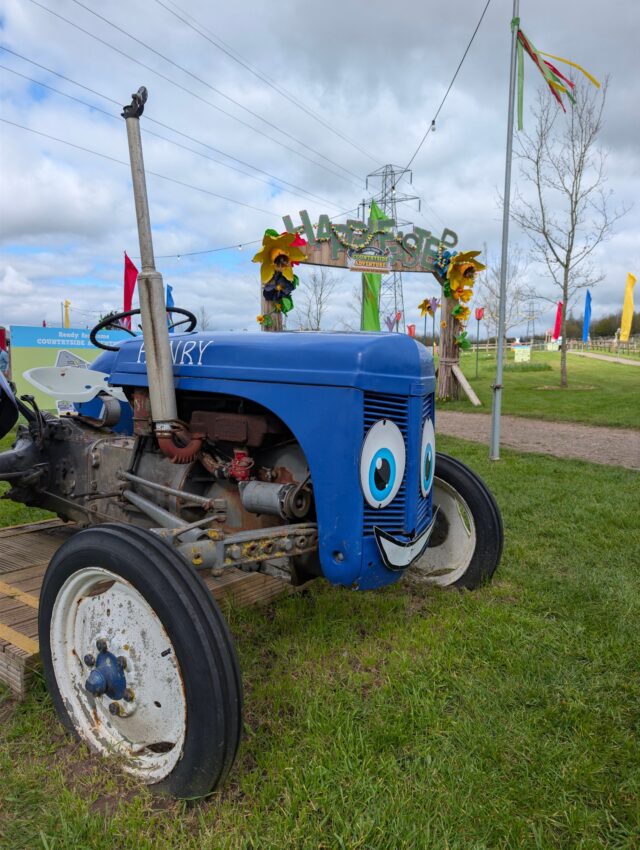 Easter weekend started with a bang yesterday, and we can't wait to do it all over again today! 

We have...
🐰 Eight Easter Egg Hunts throughout the day with chocolate eggs for children who find the bunny's missing eggs!*
🐮 Twelve chances to be entertained by our farmyard favourites in their Barnyard Bonanza, Springtime Singing Show, Baa-reoke and as they join you in the Countryside Adventure fun!
🍕 Tasty food from Molto Bene Pizzaria, Crepe Des Saveur and Over Farm Catering 
🐐 Animal trail where you can feed all of your favourite Over Farm animals
🛝 Oddles of space to run and play, including our bouncy pillows, mini golf and playgrounds

Book your arrival slot to guarantee entry, as we are expecting to sell out this weekend! 🎟️

*Only one chocolate egg per child