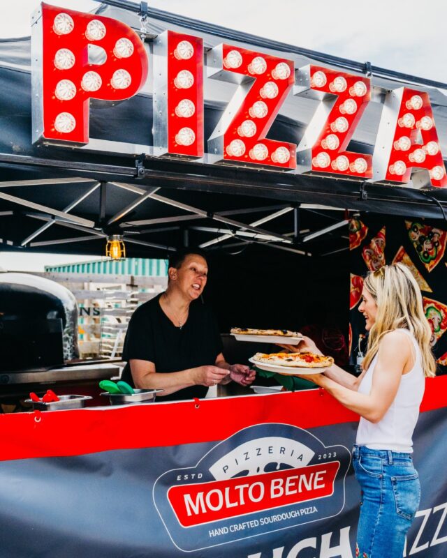 Need another reason to join us over easter? How about some absolutely delicious food 😋

From Sunday, 28th of March - Monday, 6th of April, we will be joined by @pizzeria_molto_bene and Saveur Des Crepes alongside our very own Over Farm food van and your usual favourites in the round house!

Get your tickets on our website now🎟️🍕