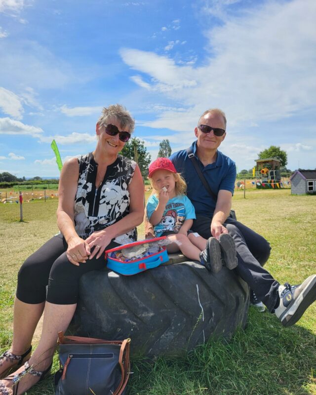 We are open all bank holiday weekend! 🌞

Join us at Countryside Adventure for: 
🚜 Tractor rides 
🦘 Bouncy pillows
🚂 Quad train
⛳ Mini golf
🐴 Animal trail
🛝 Outdoor play

PLUS be the first to watch Rover's Farmyard Show!

🎟️ https://www.overfarm.co.uk/over-farms-farm-park/weekends/
📍 Over Farm's Countryside Adventure, GL2 8DB
📆 Saturday 2nd May - Monday 4th May
