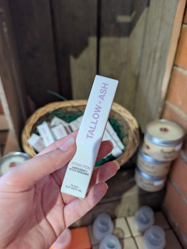 New in the shop! 🤩

We have the stain remover pens from your favourites at @tallow_ash!

Make removing food and dirt stains easy with this on-the-go solution - perfect for days out at the farm park 👀