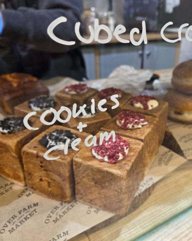 Did you manage to get your hands on the @pipspatisserie35 goodies yesterday? 

We would love to know what you thought 🤔

Let us know which were your favourites down in the comments 👇