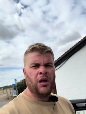 🍦 I scream, you scream, we all scream for ice cream! And we've got a brand new place to get it! 👀 Ben's introducing our new Ice Cream Hatch at the Farm Shop🍦