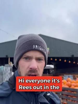 Are we opening Pumpkins tonight? 🎃🧐 Yes!! We've been busy checking the forecast, looking at wind speed and structures and we're good to go! Its taking a big effort, the site is safe and will be open with a few tweaks to make sure you're all looked after. What about this weekend?? Yep, again, we're keeping a close eye on the storms and belive we have everything in hand. We will, of course, let you know on socials if anything changes. See you in the patch later! 🧡 https://f.mtr.cool/jg2eji5fub